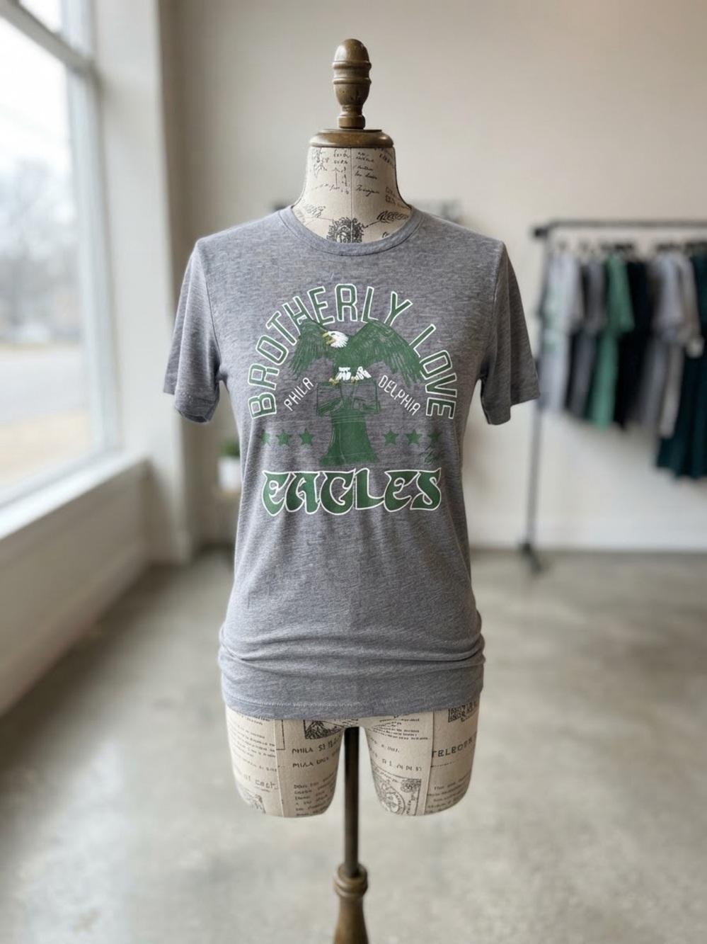 Philly Eagles “Brotherly Love”Gray Tee w/Green Eagles Graphic